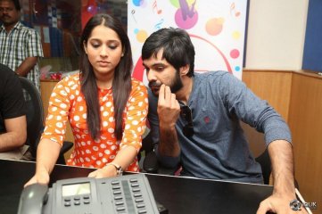 Guntur Talkies Movie Team at Radio City